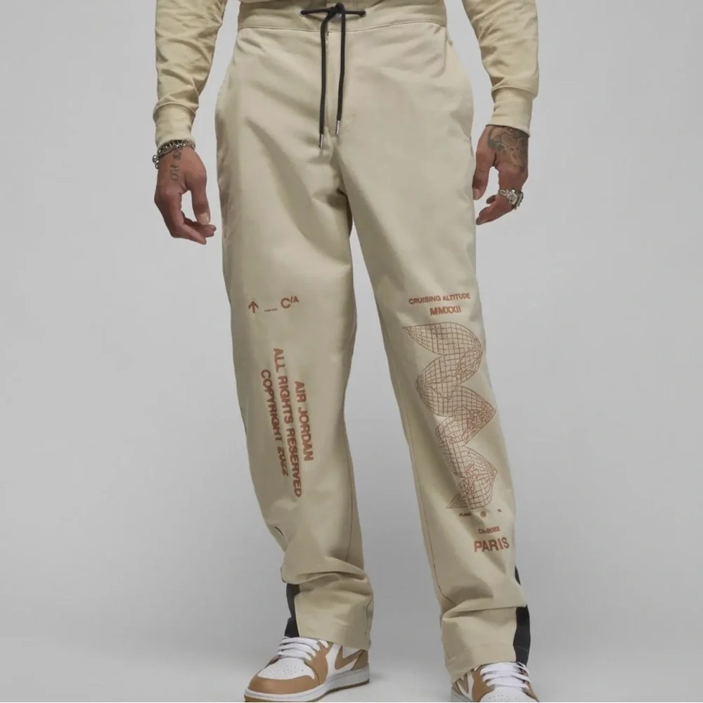 Nike Jordan Flight Heritage Men's Woven Pants Khaki Loose Fit SZ S NWT Ret. $150